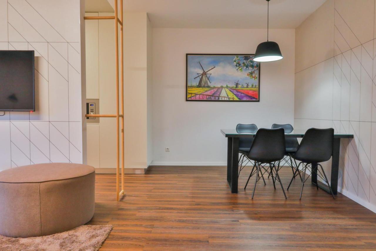 פג'ה Benelux Hotel מראה חיצוני תמונה