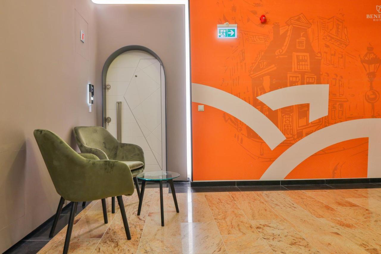 פג'ה Benelux Hotel מראה חיצוני תמונה